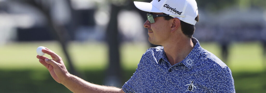 'Nico' Echavarría Top-6 en el Charles Schwab Challenge y a dos golpes del campeón